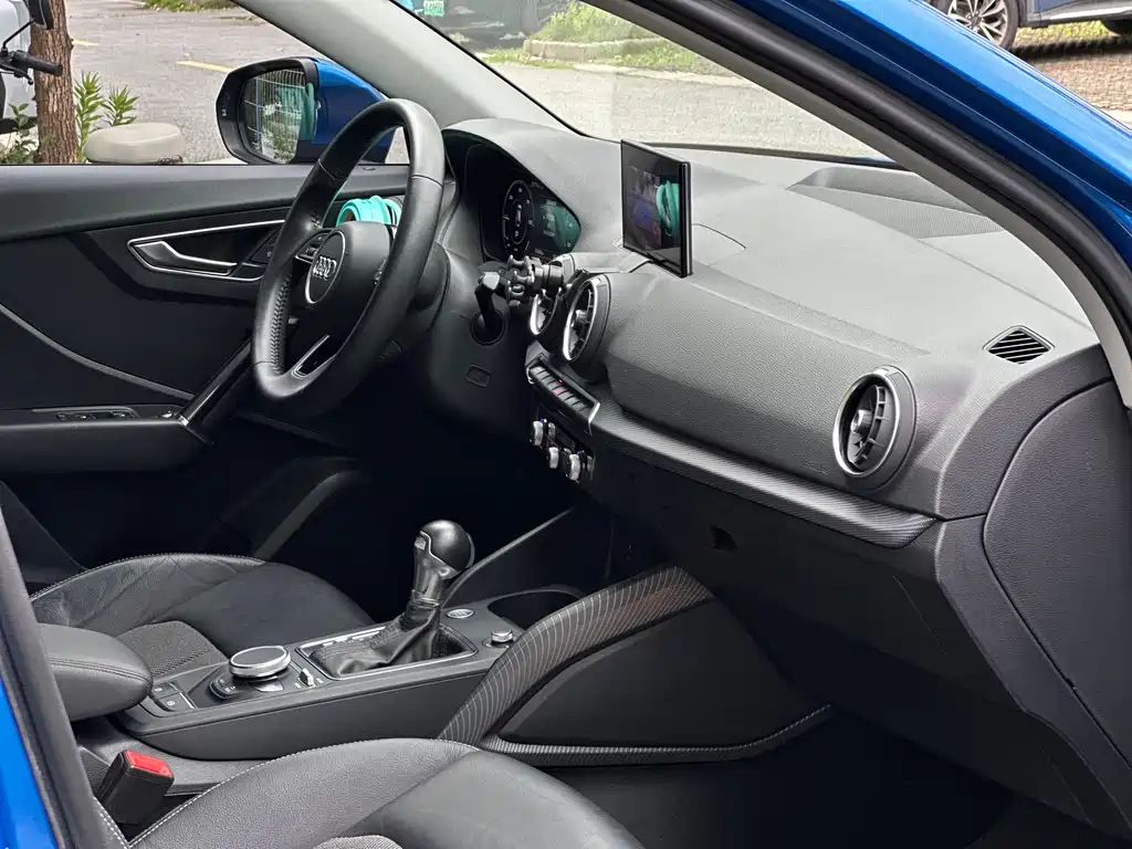 Audi Q2L e-tron 2019 Q2L e-tron pure electric smart cool model купить на сайте DeffCars