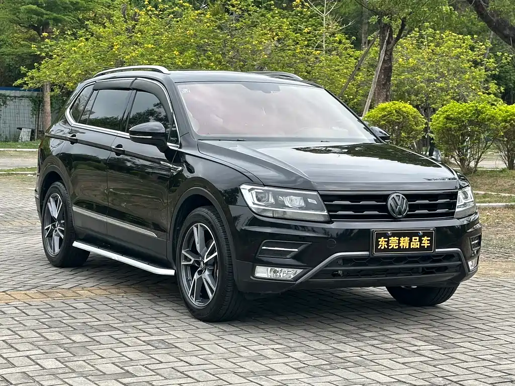 Tiguan L 2017 330TSI automatic two-wheel drive luxury version купить на сайте DeffCars