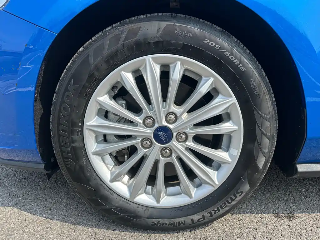Focus 2019 Hatchback EcoBoost 180 Automatic NeochaEDGE купить на сайте DeffCars