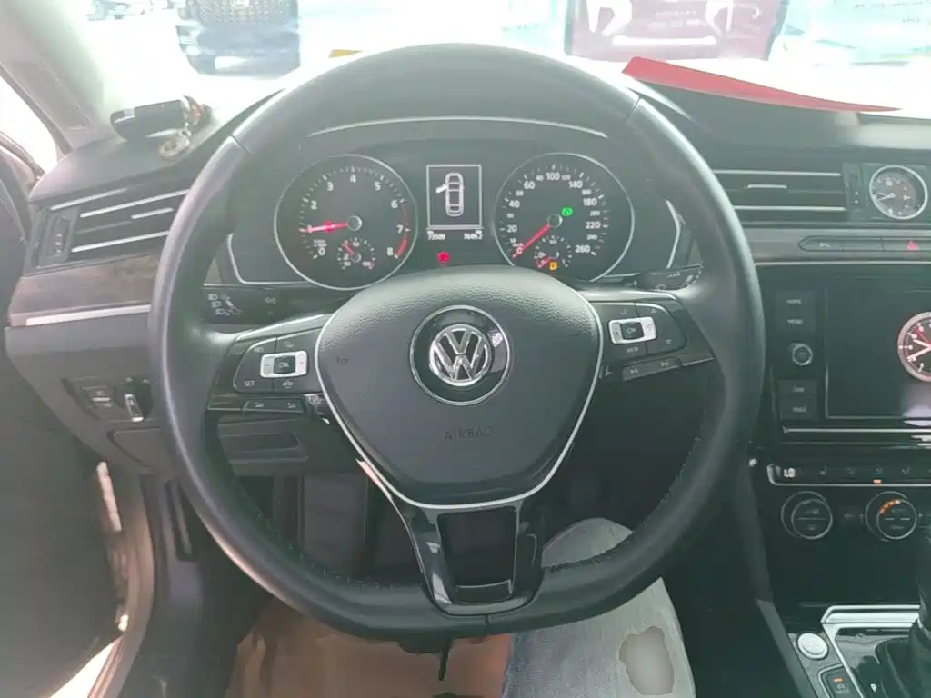 Magotan 2019 330TSI DSG luxury model National V купить на сайте DeffCars