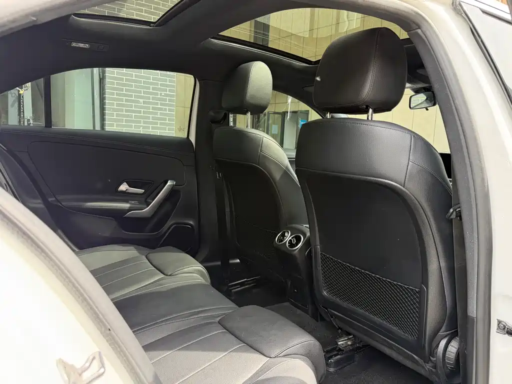 Mercedes-Benz A-Class 2023 A 200 L Dynamic купить на сайте DeffCars