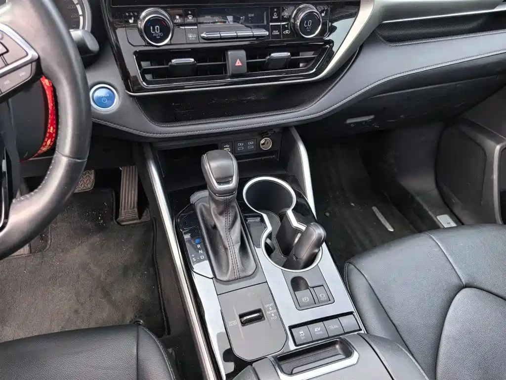 Highlander 2022 dual engine 2.5L four-wheel drive premium version 7 seats купить на сайте DeffCars