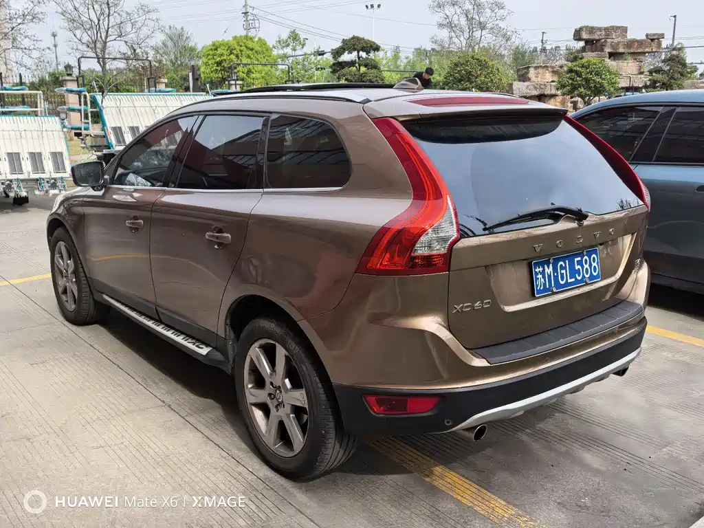 Volvo XC60 imported 2012 T6 AWD personalized sports version купить на сайте DeffCars