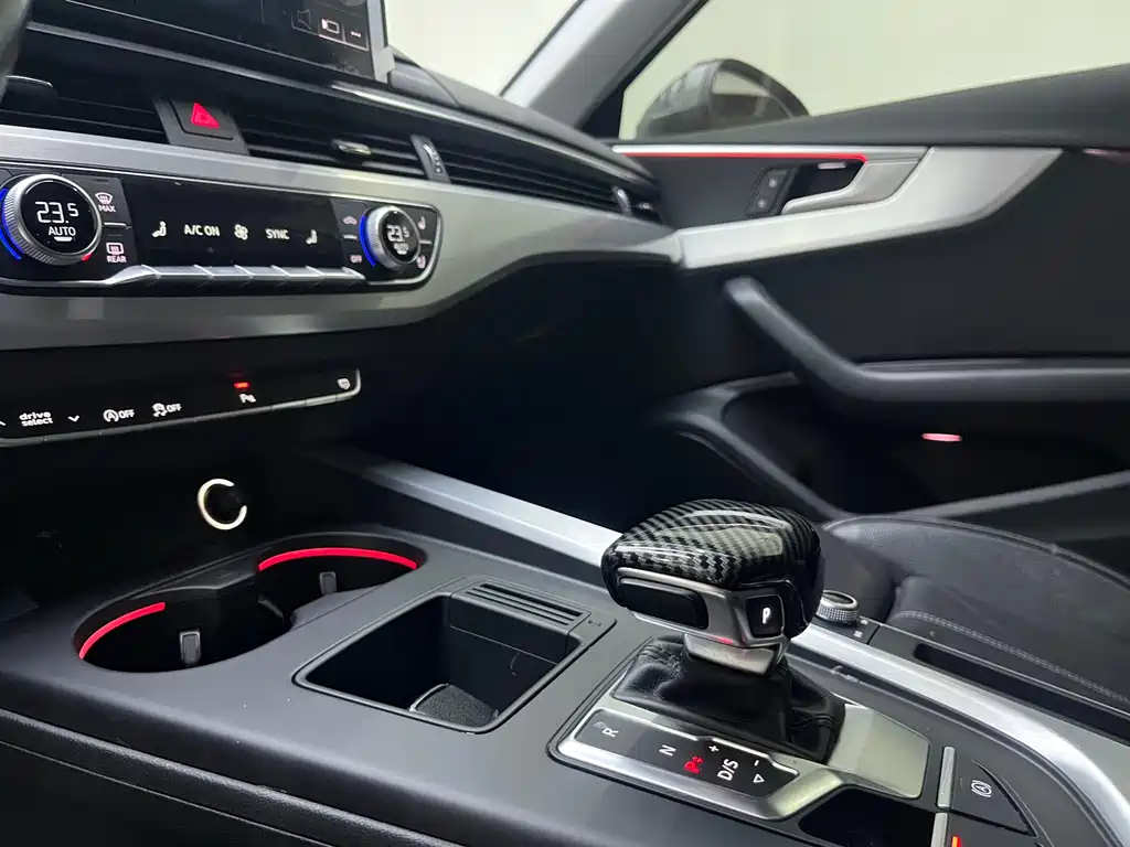 Audi A4L 2020 40 TFSI luxury and dynamic model купить на сайте DeffCars