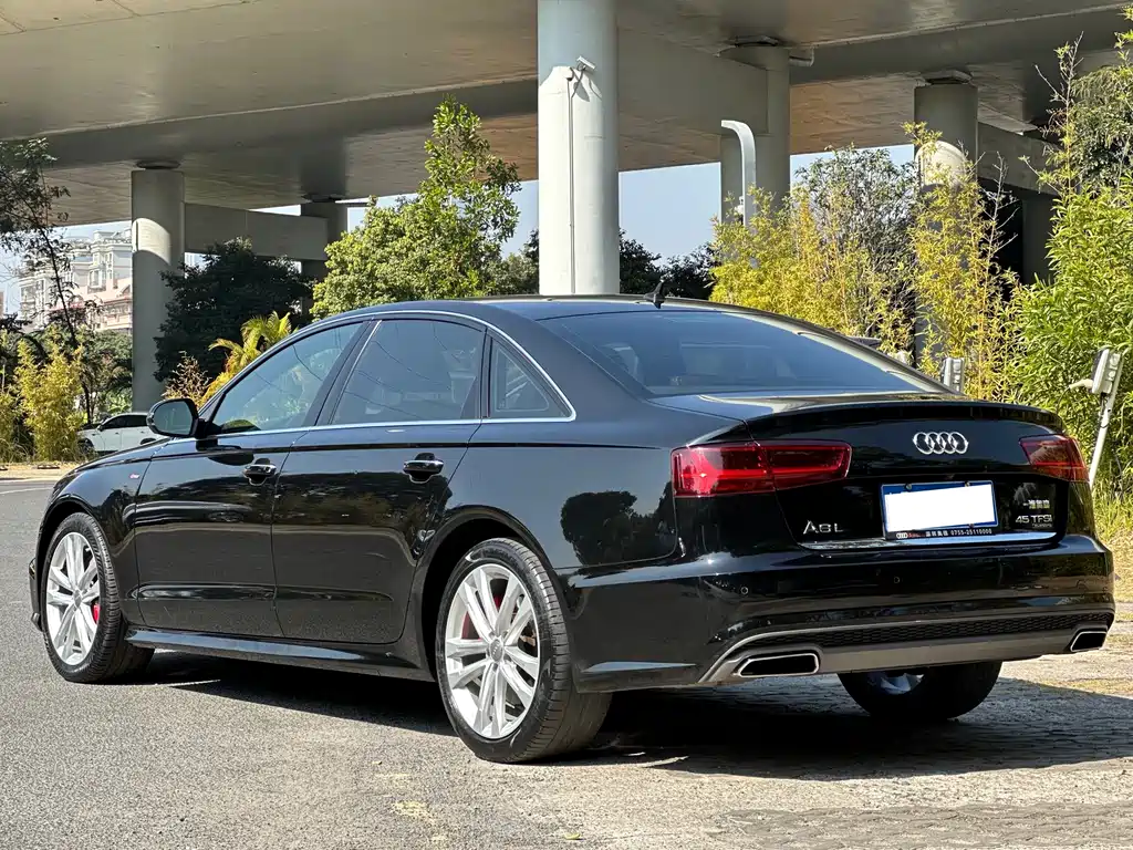 Audi A6L 2018 30th anniversary model 45 TFSI quattro sporty купить на сайте DeffCars