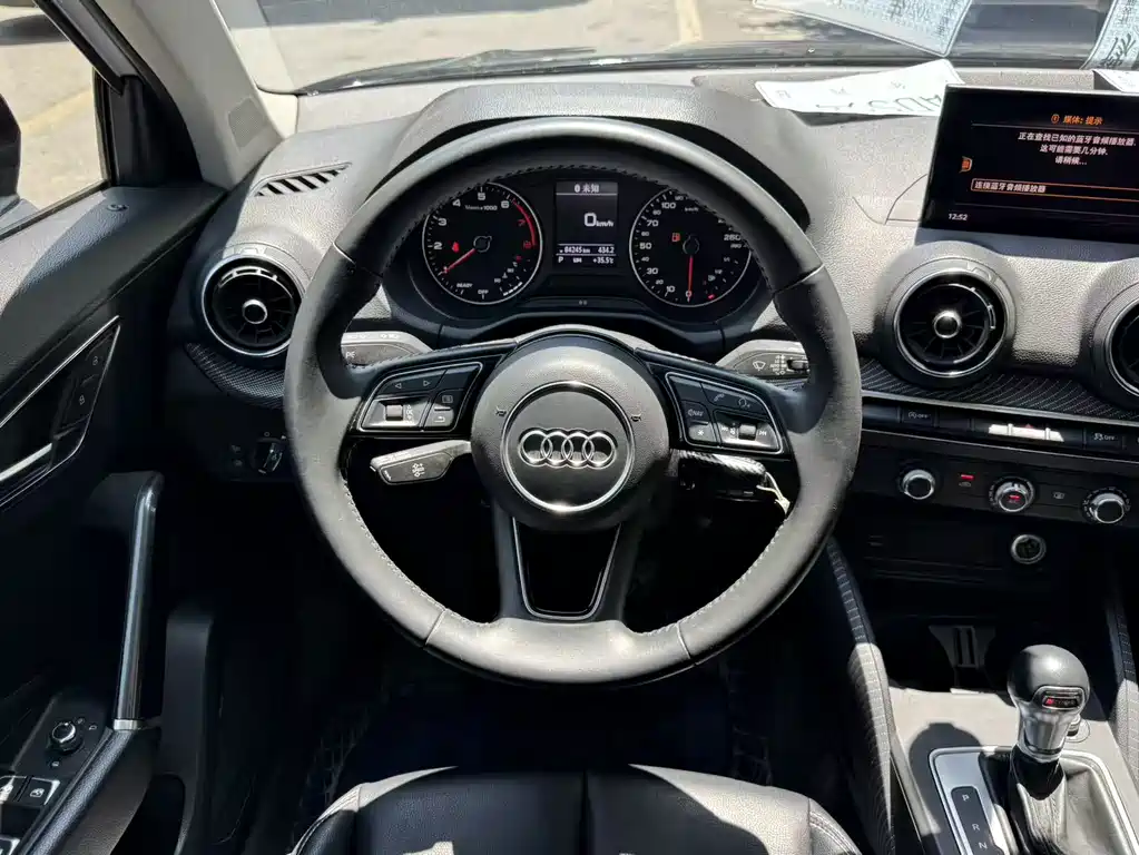 Audi Q2L 2018 35 TFSI launches exclusive version, National VI купить на сайте DeffCars