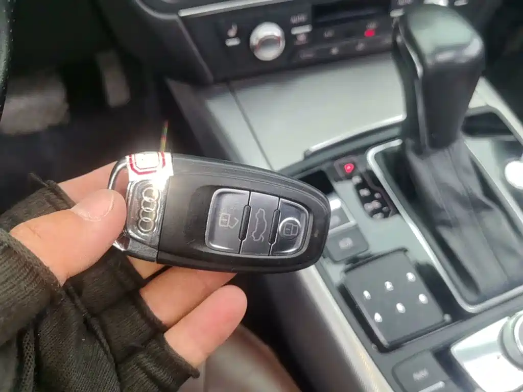 Audi A6L 2018 30th Anniversary Model 35 TFSI Fashion Model купить на сайте DeffCars