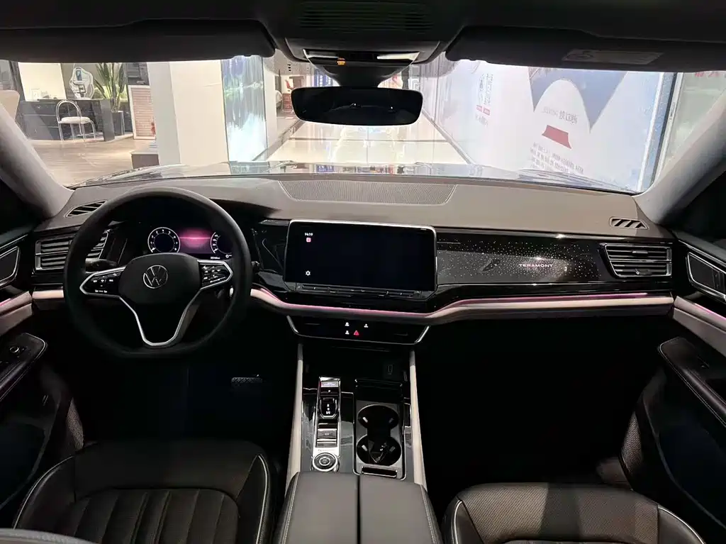 Touron 2023 380TSI four-wheel drive luxury version купить на сайте DeffCars