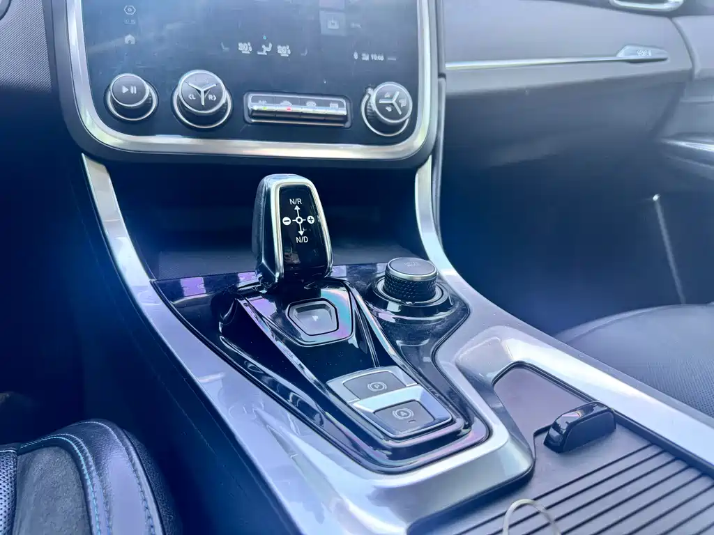 Link CO01EM-P 2018 1.5T PHEV Pro Country V купить на сайте DeffCars