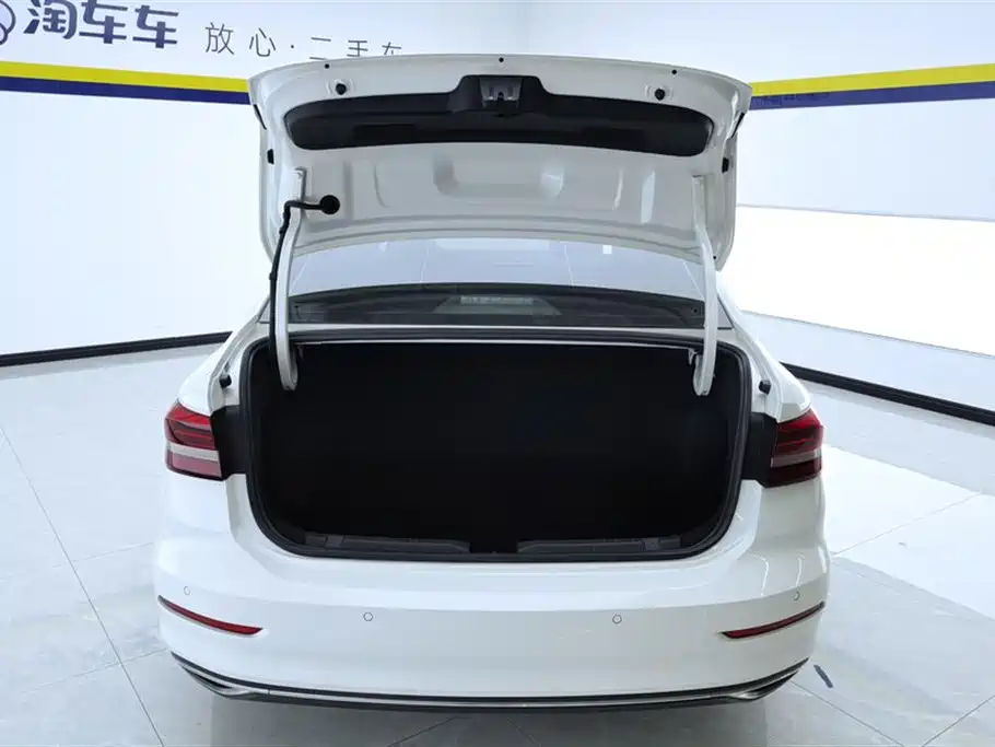 Lavida 2019 280TSI DSG Deluxe Edition National VI купить на сайте DeffCars