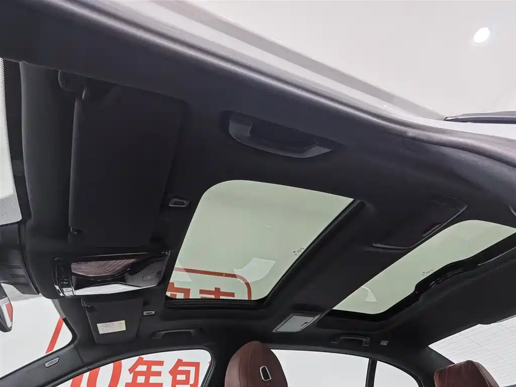 BMW 5 Series 2023 530Li Leading M Sports Package купить на сайте DeffCars