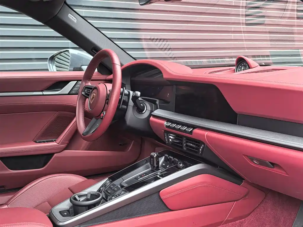 Porsche 911 2025 Carrera 3.0T купить на сайте DeffCars