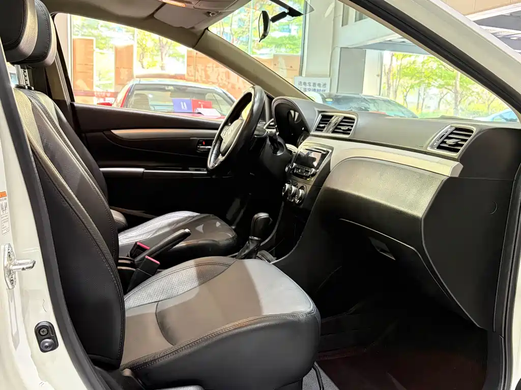 Qiyue 2015 1.6L automatic enjoyment type купить на сайте DeffCars