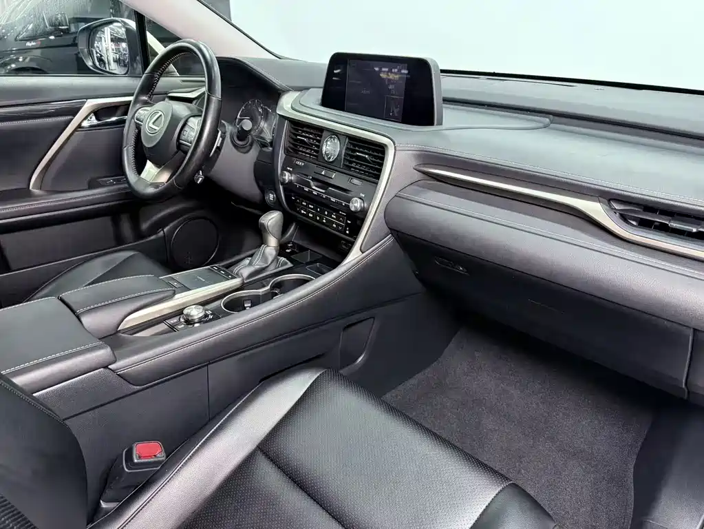 Lexus RX 2020 300 2WD Elite Edition National VI купить на сайте DeffCars