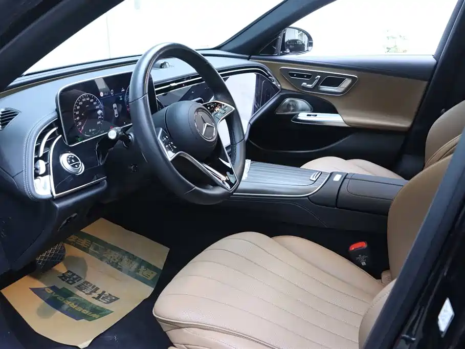 Mercedes-Benz E-Class 2024 E 300 L Luxury Model купить на сайте DeffCars