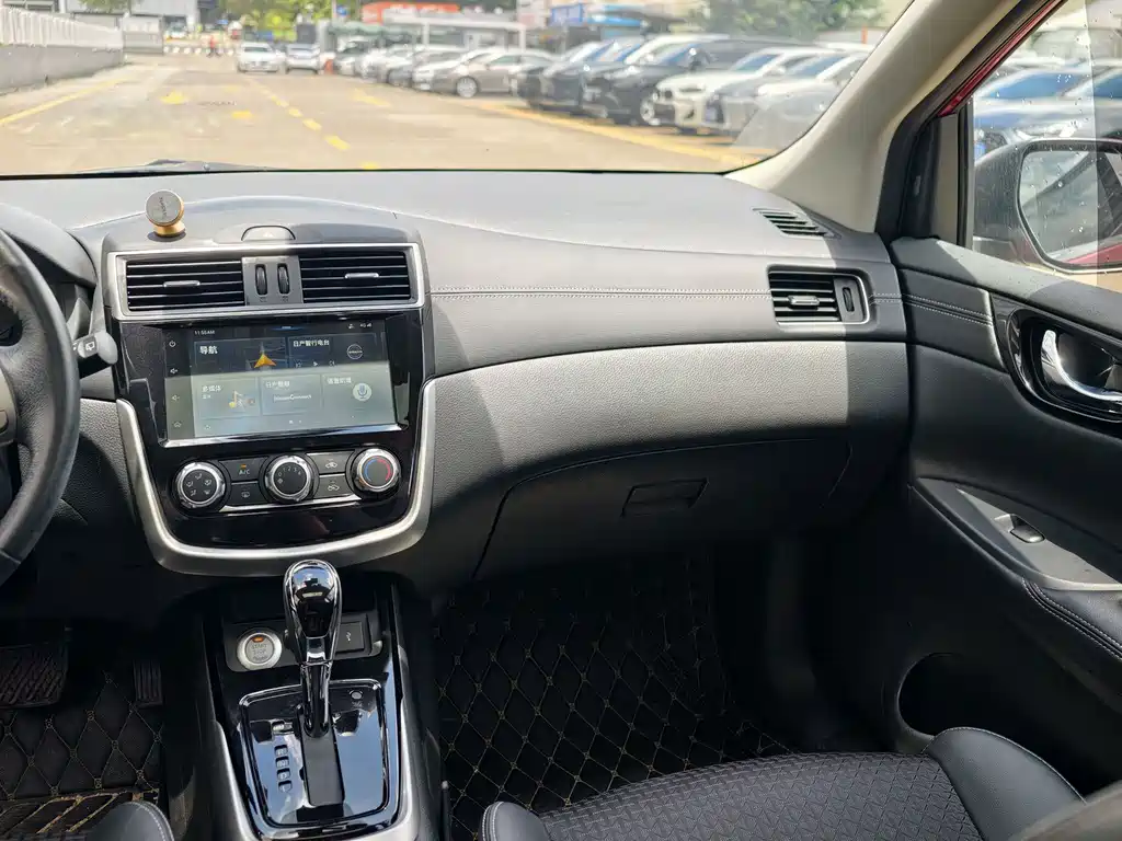 Tiida 2020 1.6L CVT Smart Travel Edition купить на сайте DeffCars