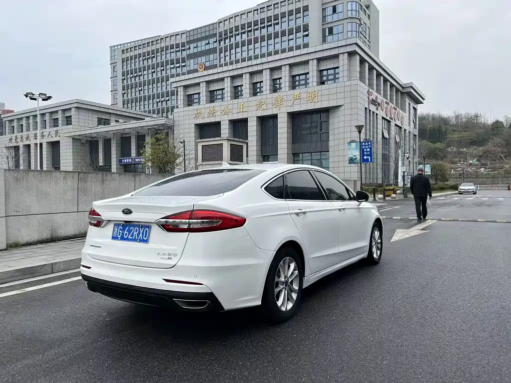 Mondeo 2020 EcoBoost 180 Fashion Model купить на сайте DeffCars