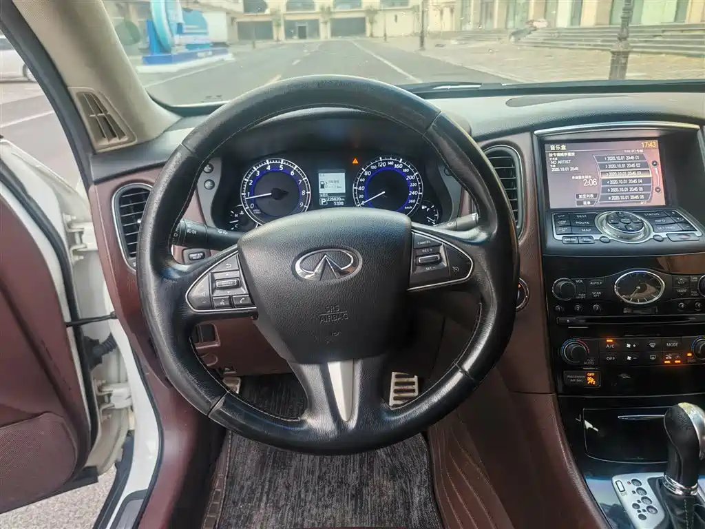 Infiniti QX50 2015 2.5L Enjoy Edition купить на сайте DeffCars