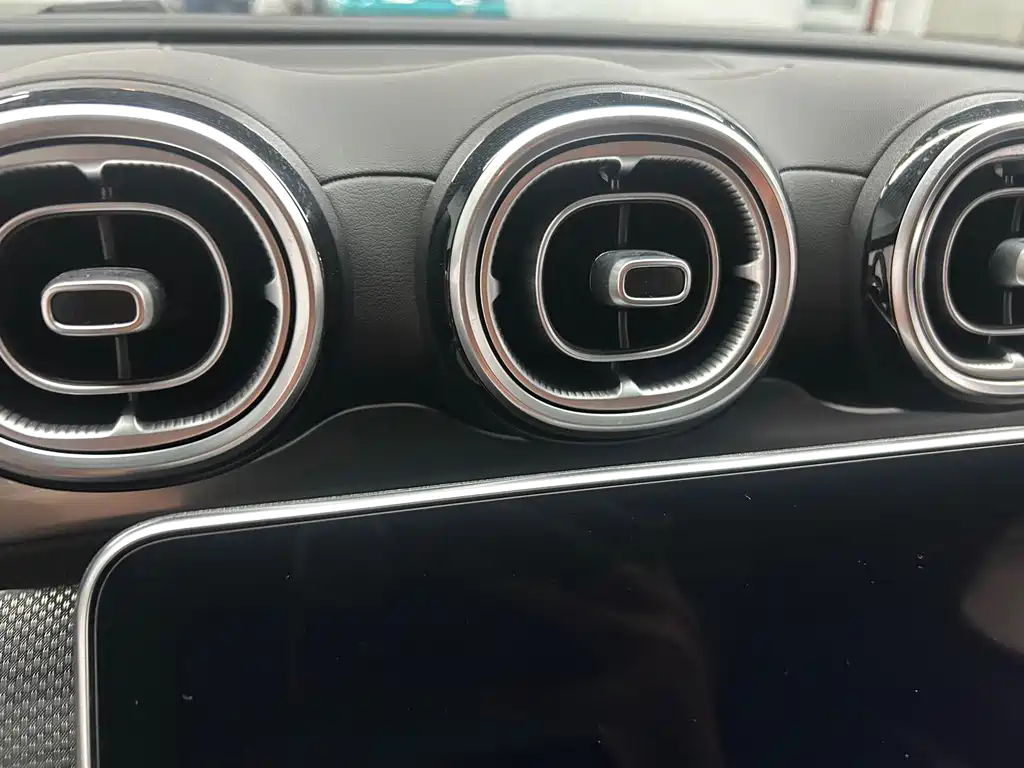 Mercedes-Benz C-Class 2025 C 260 L купить на сайте DeffCars