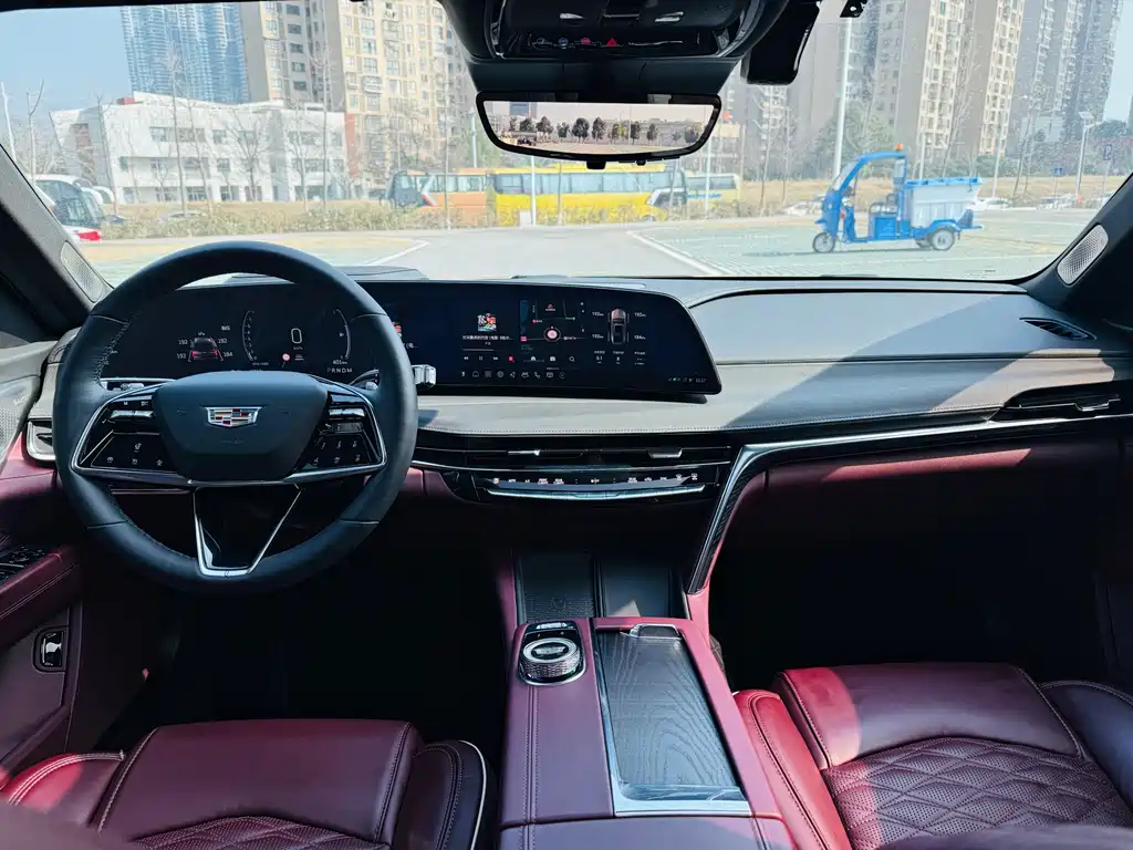 Cadillac CT6 2023 28T Platinum Type купить на сайте DeffCars