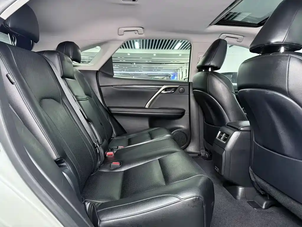 Lexus RX 2020 300 2WD Elite Edition National VI купить на сайте DeffCars