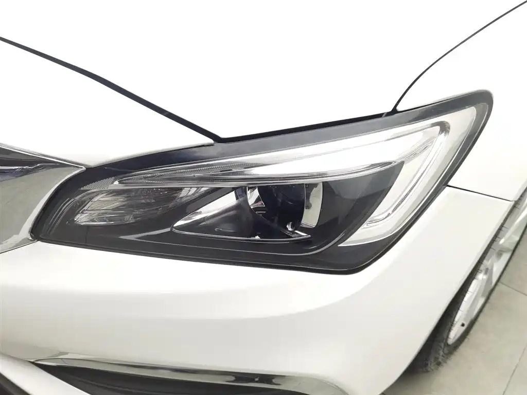 Weilan 2019 Sedan 15S Automatic Enterprising купить на сайте DeffCars