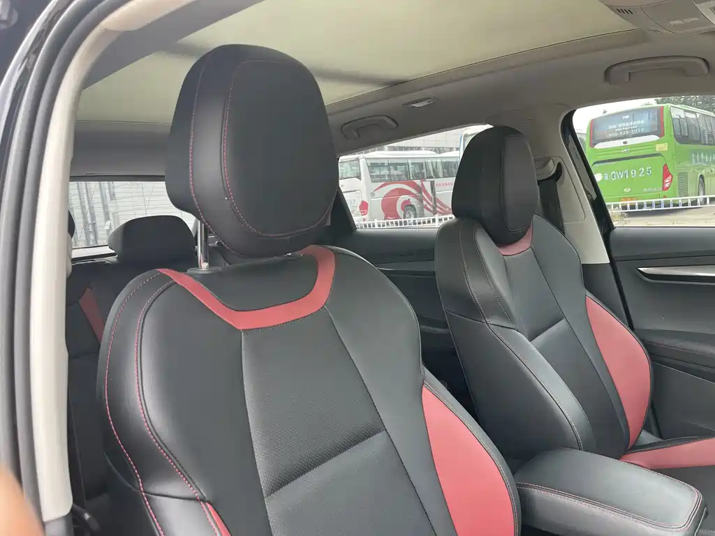Karoq 2022款 改款 TSI280 奢享版 купить на сайте DeffCars
