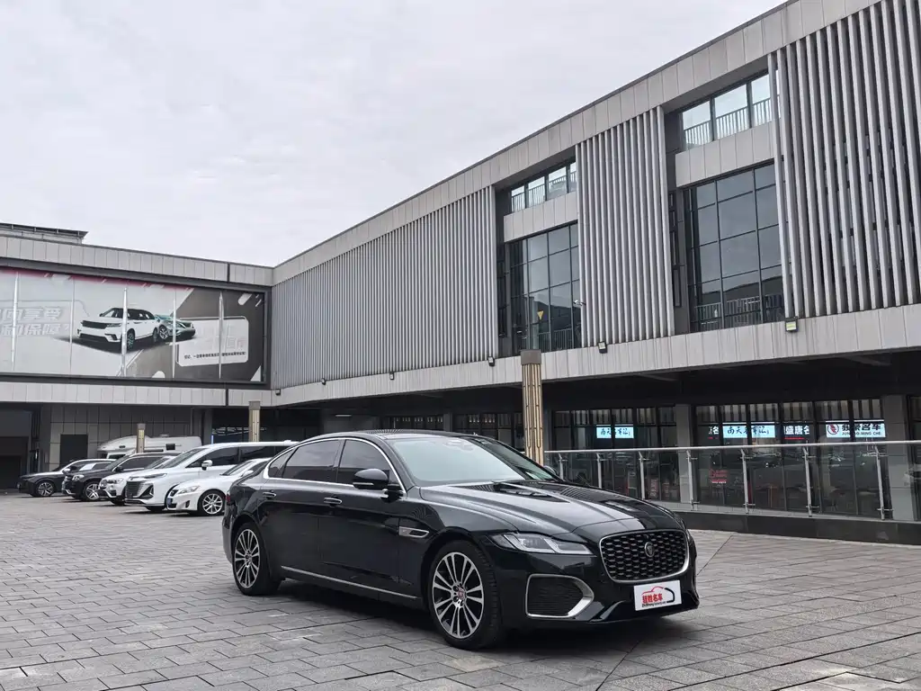 Jaguar XFL 2021 XFL 2.0T P250 two-wheel drive exclusive luxury version купить на сайте DeffCars