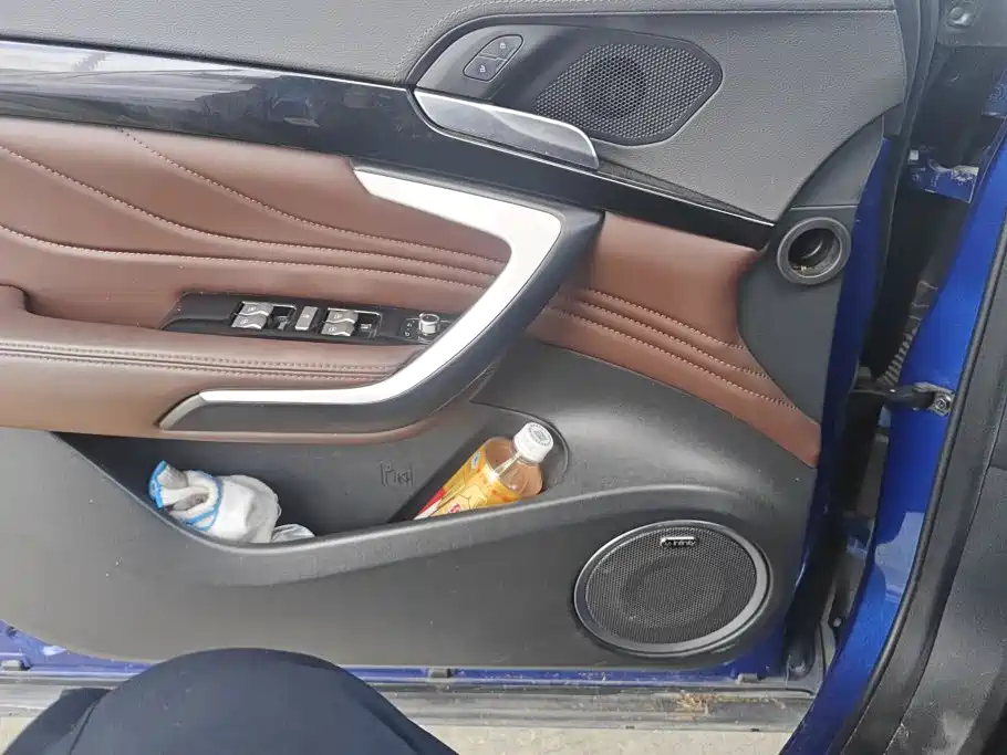 Wei brand VV7 2017 2.0T flagship model купить на сайте DeffCars