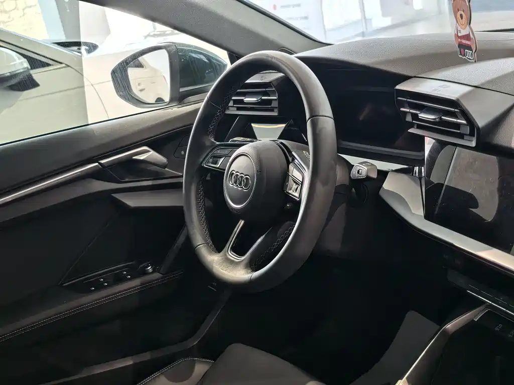 Audi A3 2024 A3L Limousine 35 TFSI Fashionable and Sporty купить на сайте DeffCars