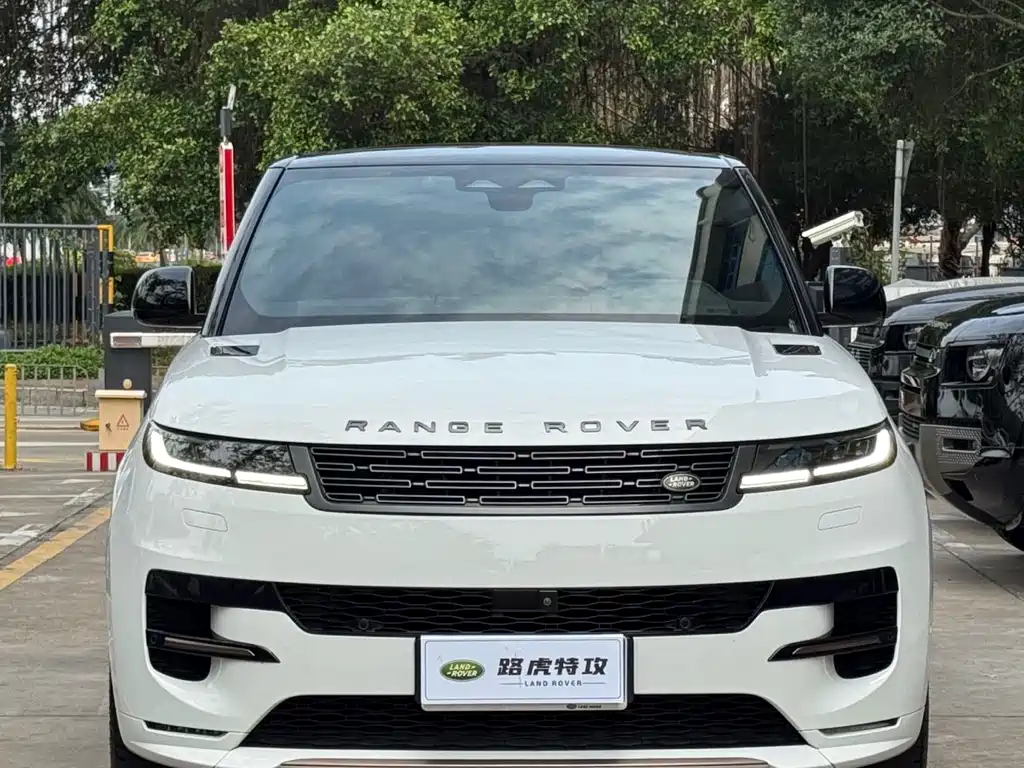Range Rover Sport 2023 400PS Dynamic SE купить на сайте DeffCars