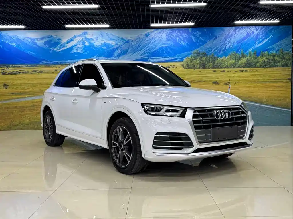Audi Q5L 2018 40 TFSI enjoys fashionable style, National V купить на сайте DeffCars
