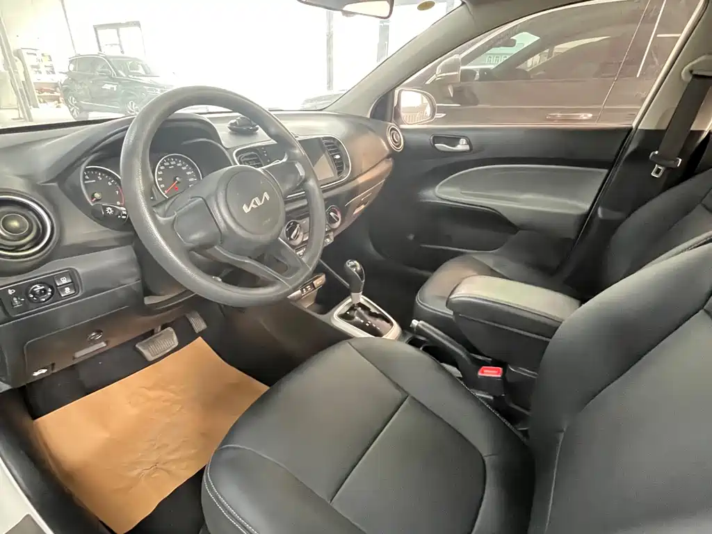 Huanchi 2020 1.4L automatic comfort sunroof version купить на сайте DeffCars