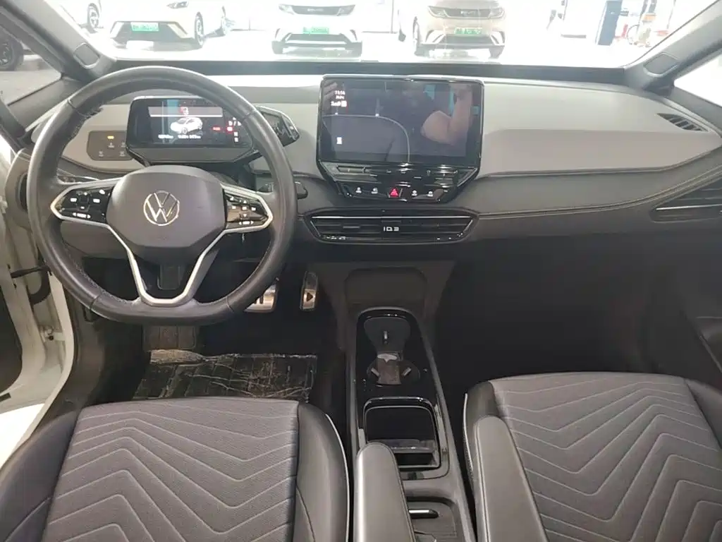 Volkswagen ID.3 2024 Outstanding Edition купить на сайте DeffCars