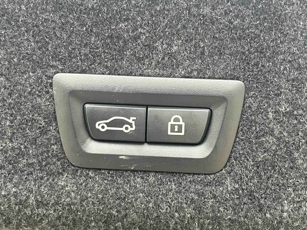 BMW 3 Series 2022 325Li M Sports Package купить на сайте DeffCars