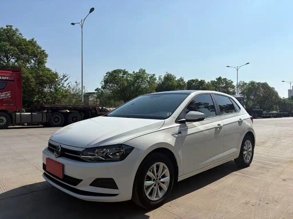 Polo 2021 Plus 1.5L Automatic Colorful Technology Edition купить на сайте DeffCars