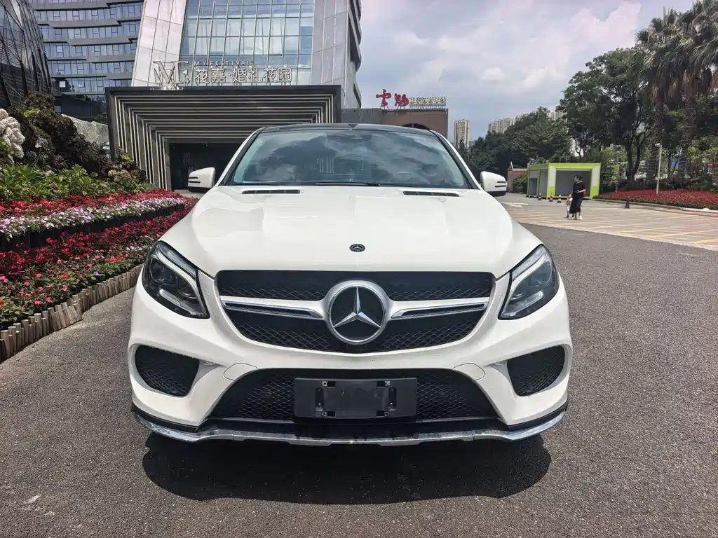 Mercedes-Benz GLE Coupe 2017 GLE 320 4MATIC Coupe SUV купить на сайте DeffCars