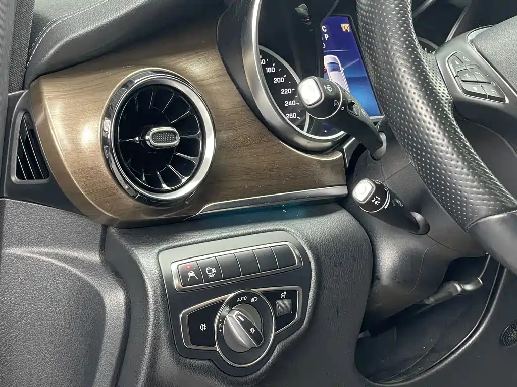 Mercedes-Benz V-Class 2020 V 260 Premium Edition купить на сайте DeffCars