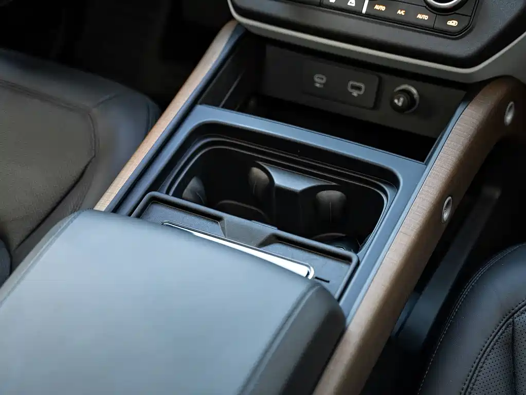 Land Rover Defender 2022 110 P400 Dark Special Edition купить на сайте DeffCars