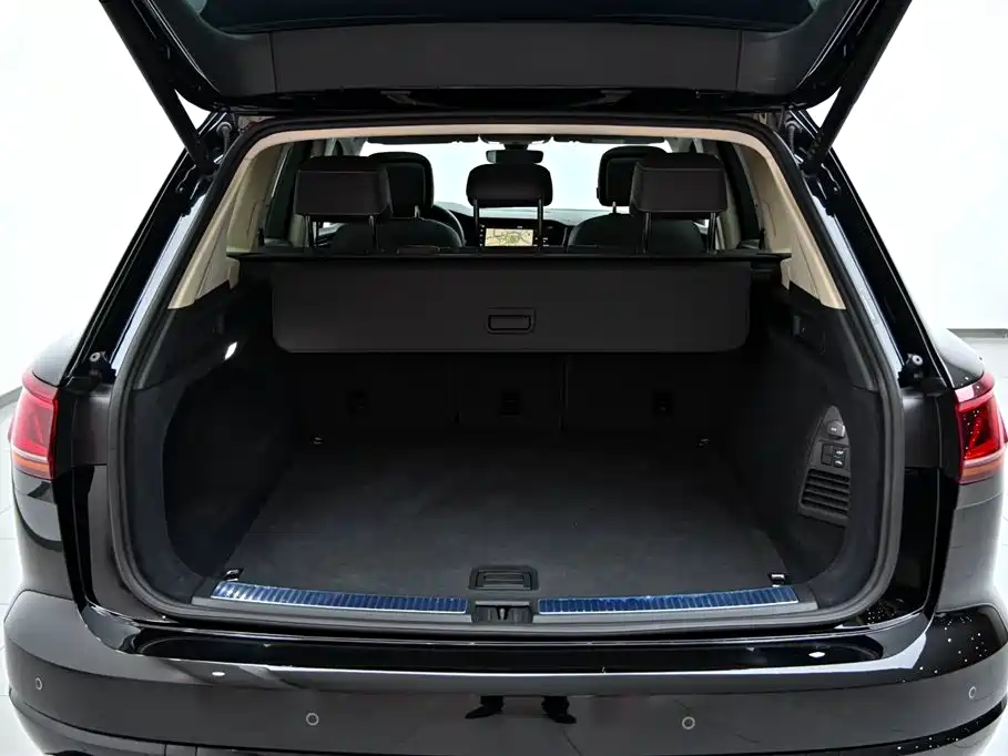 Touareg 2023 3.0TSI Ruixiang Edition Classic Sports Package купить на сайте DeffCars