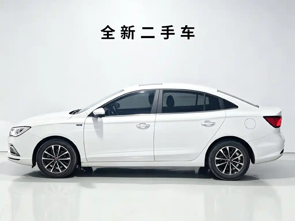 Roewe i5 2020 1.5L automatic 4G Internet leading flagship version купить на сайте DeffCars