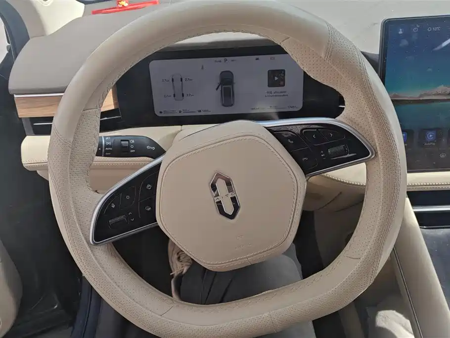 Wenjie M7 2024 1.5T Smart Driving Rear Drive Pro Version 6 Seats купить на сайте DeffCars