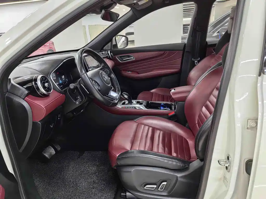 MG HS 2018 30T automatic four-wheel drive Trophy hormone super combustion version National V купить на сайте DeffCars