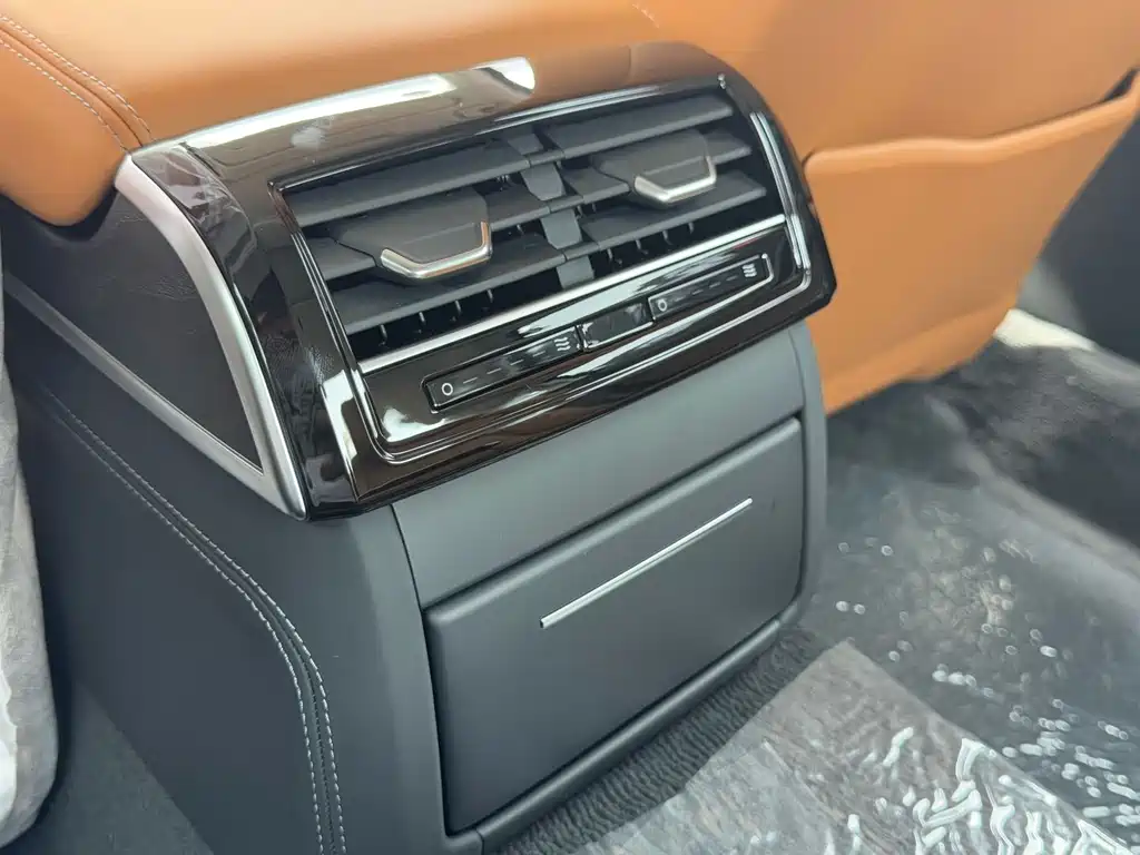 Audi A8 2025 A8L 45 TFSI quattro luxury model купить на сайте DeffCars