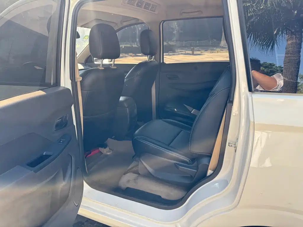 Wuling Hongguang 2019 1.5L S Standard National VI LAR купить на сайте DeffCars