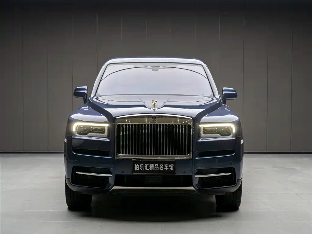 Cullinan 2018 four-seat version купить на сайте DeffCars