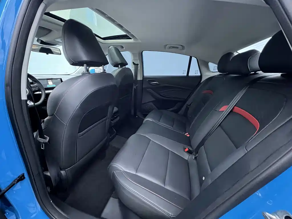 MG5 2022 180DVVT CVT Youth Deluxe Edition купить на сайте DeffCars