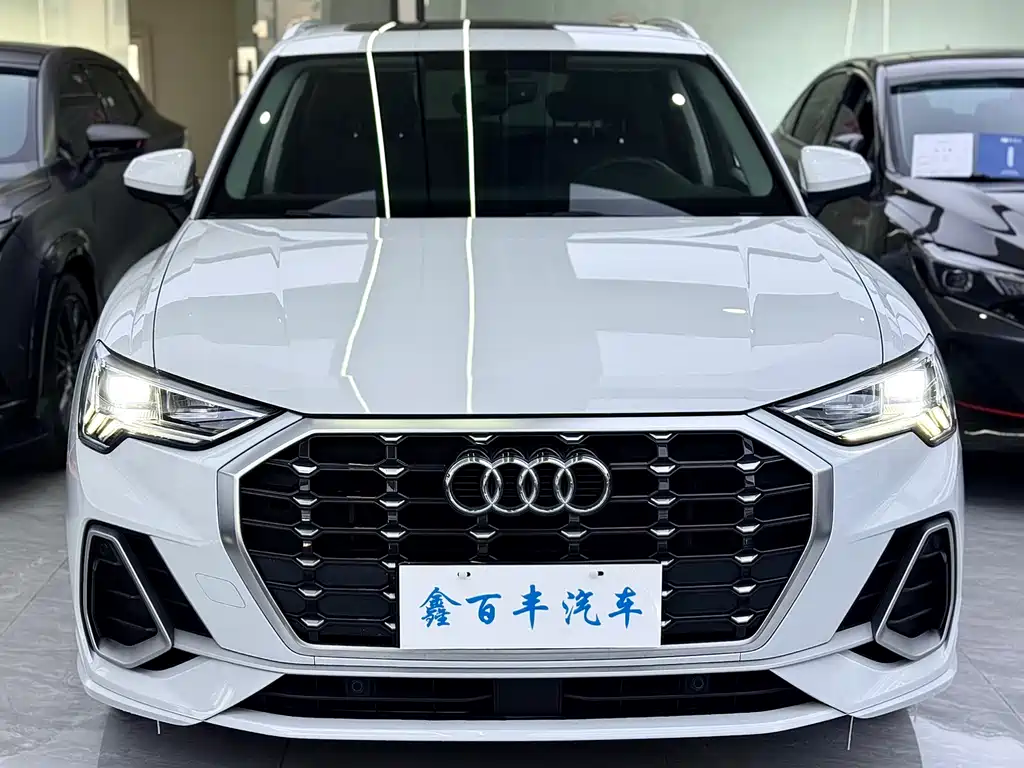 Audi Q3 2022 35 TFSI Fashionable and Dynamic купить на сайте DeffCars
