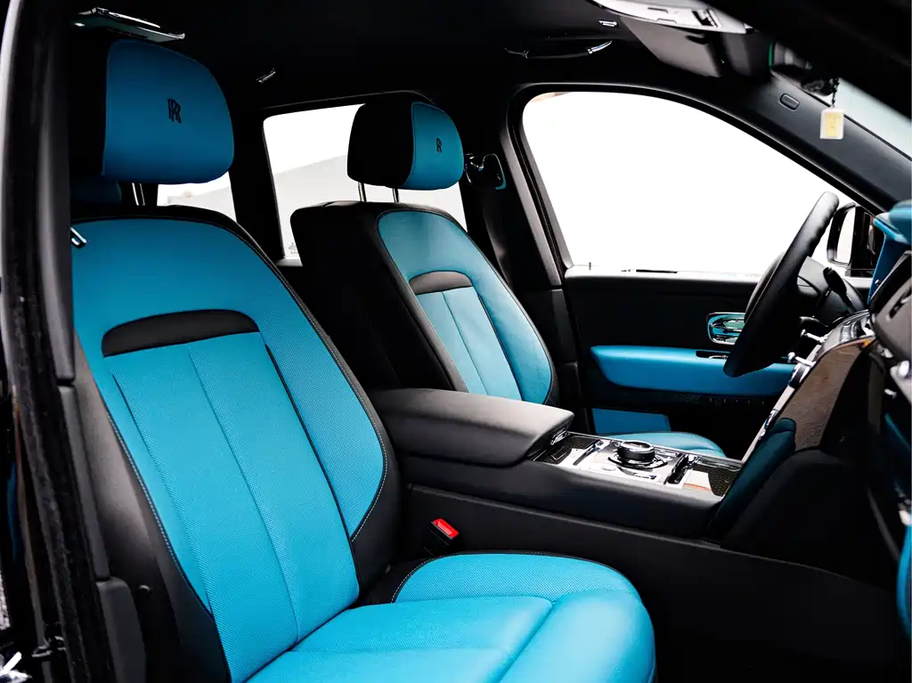 Cullinan 2020 Black Badge купить на сайте DeffCars