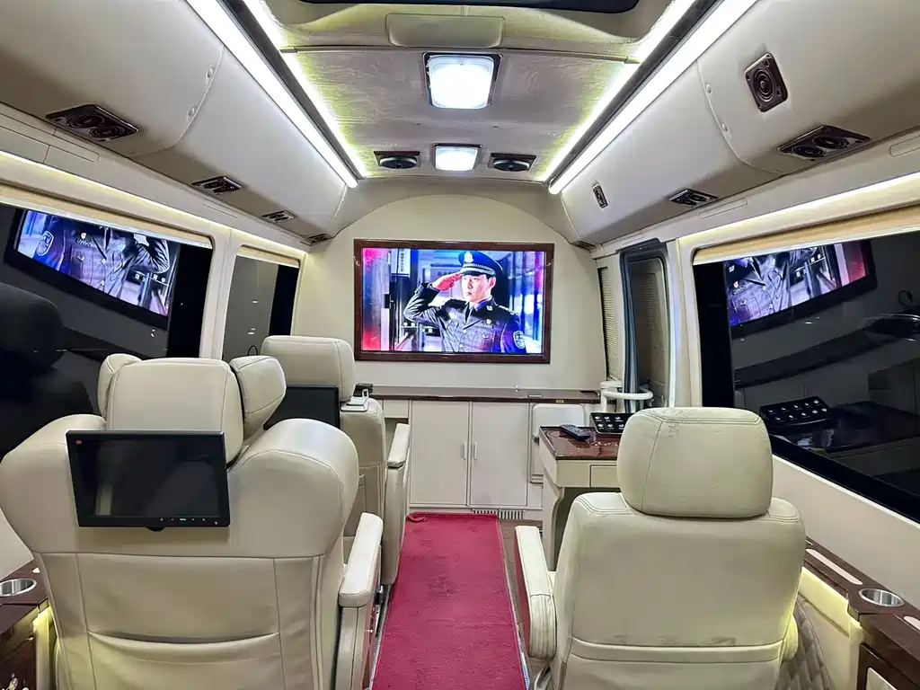 Costa 2015 4.0L premium car GRB53L-ZCMSK 20-seat special edition купить на сайте DeffCars